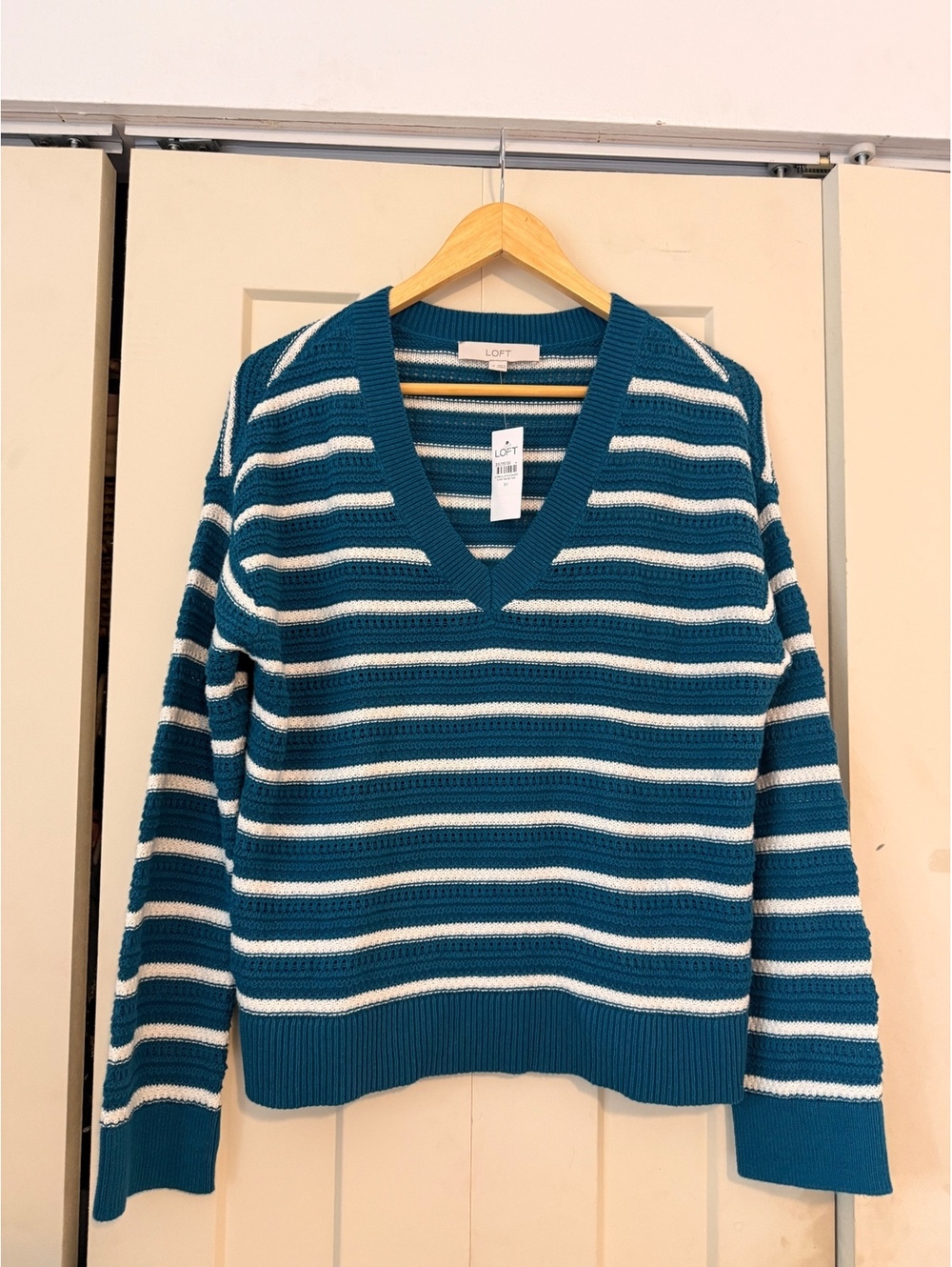 Ann Taylor LOFT 100% cotton teal white stripe pullover V neck knit sweater MED